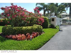 Building Photo - 10686 Gulf Shore Dr