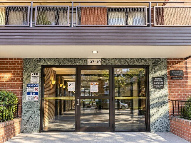 Foto del edificio - 137-10 Franklin Ave