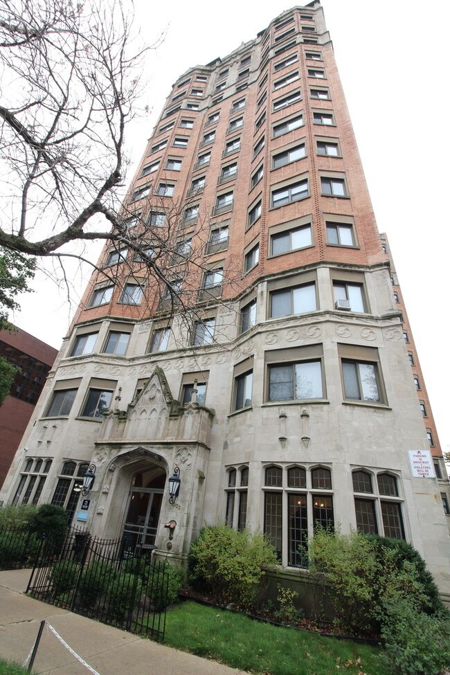 Foto del edificio - 1033 W Loyola Ave