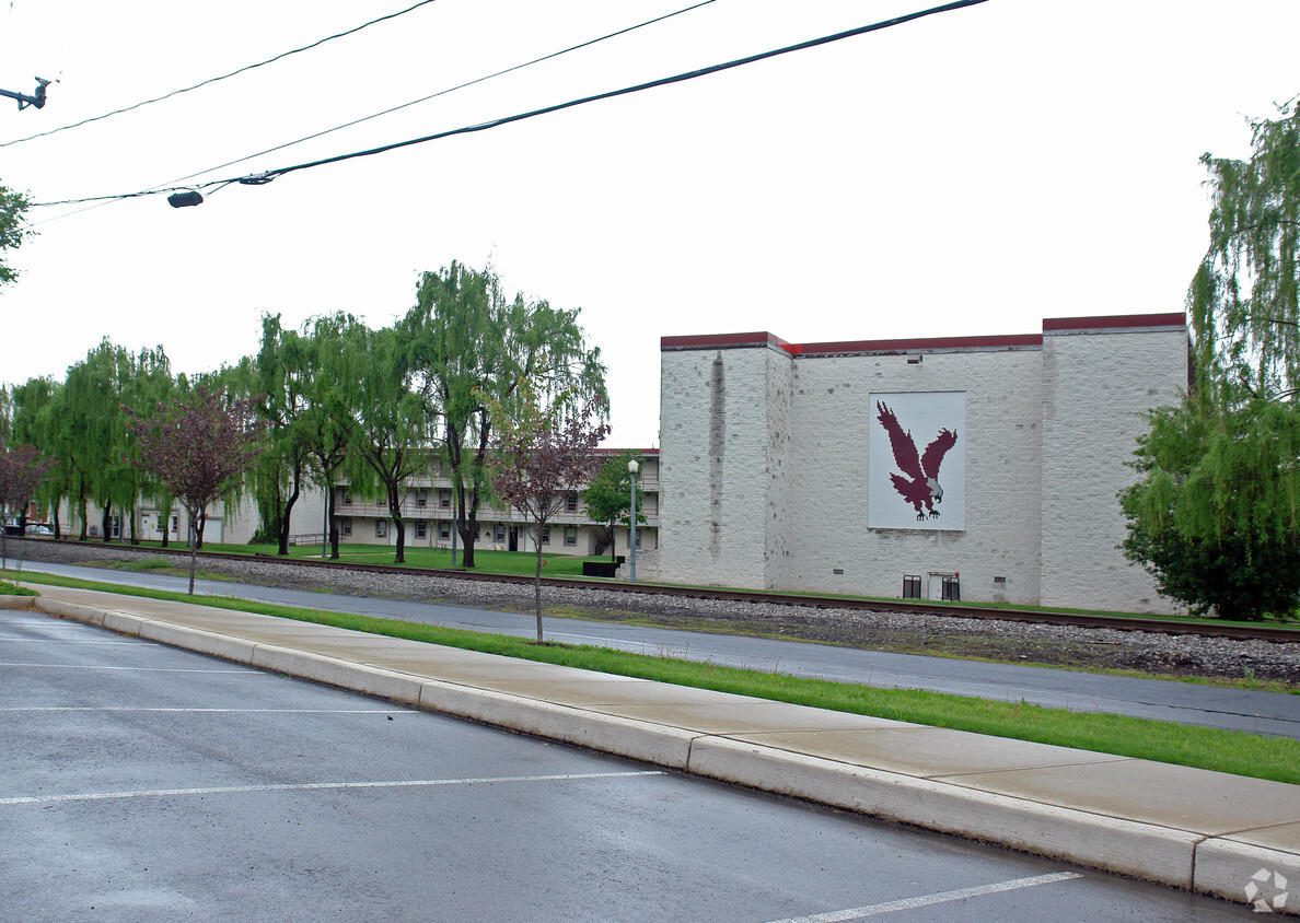 Building Photo - Campus Village