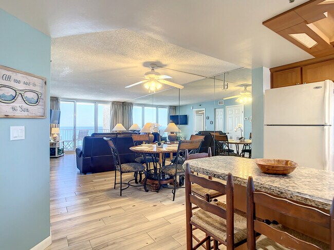 Building Photo - Oceania Beach Club 702