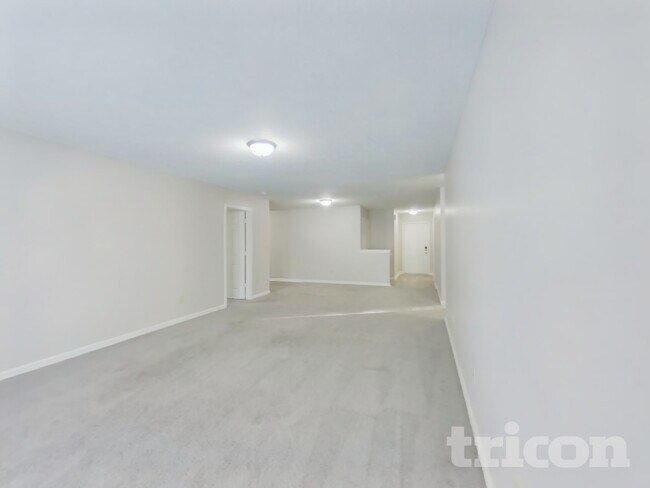 Building Photo - 1334 Grand Canyon Cir