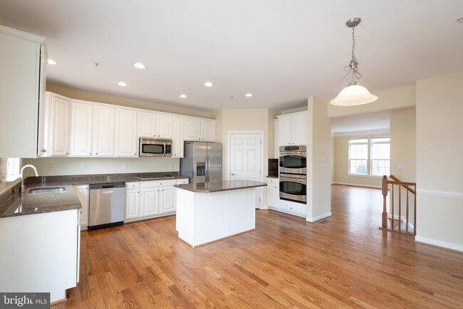 Building Photo - 4815 Portsmouth Rd