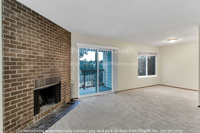 Foto del edificio - Two Bedroom Home In Milwaukie Oregon W/ Fi...