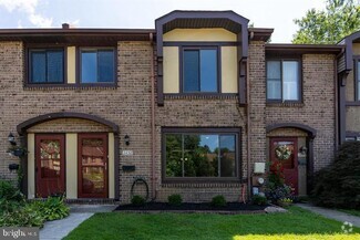3458 Norwood Pl