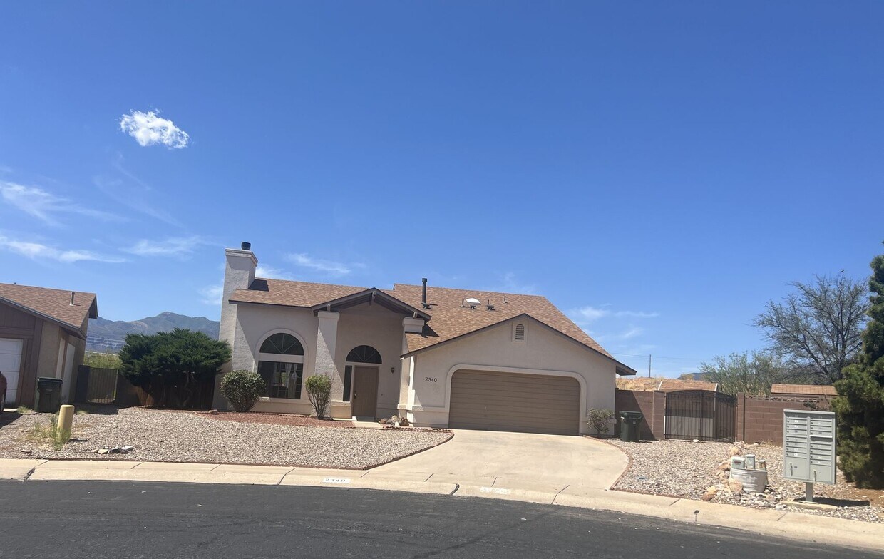Primary Photo - 2340 S Iris Dr