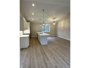 Building Photo - 6140 Apple Rd