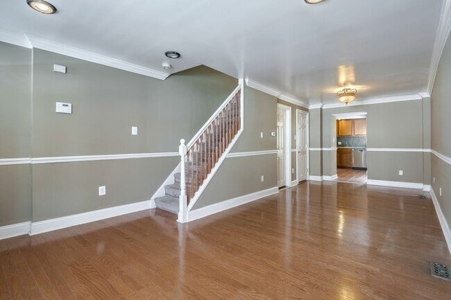Photo - 1928 Manton St Apartment
