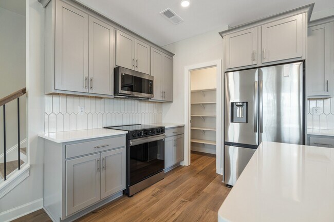 Foto del edificio - Tessa Shallowford Single-Family and Townhomes