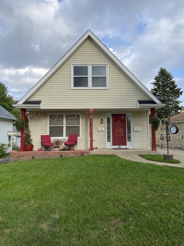 Primary Photo - 3238 S 60th St