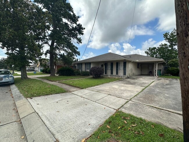 Building Photo - 4908 Purdue Dr