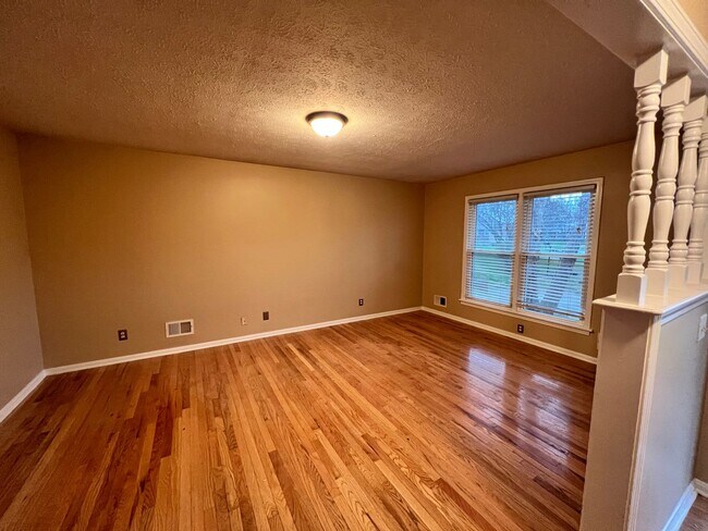 Building Photo - Great home in PRP