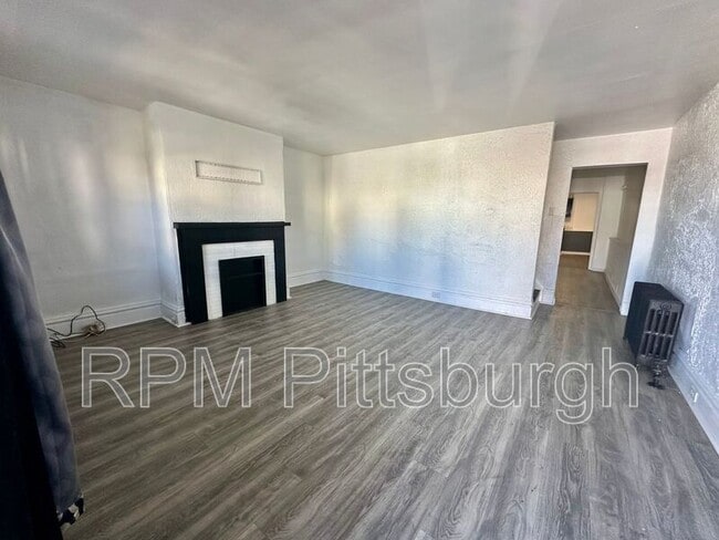 Building Photo - 2330 Eccles St