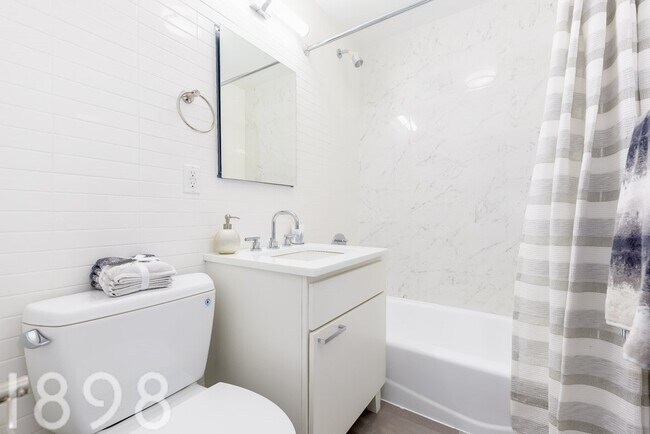 Foto del edificio - 135 W 96th St