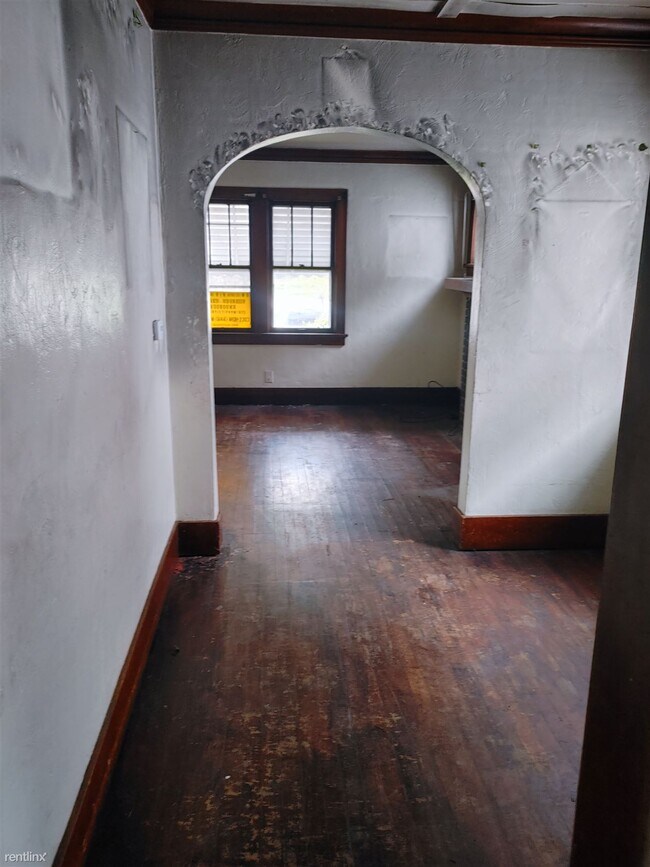 Building Photo - 2 br, 1 bath House - 1315 West John H Gwyn...