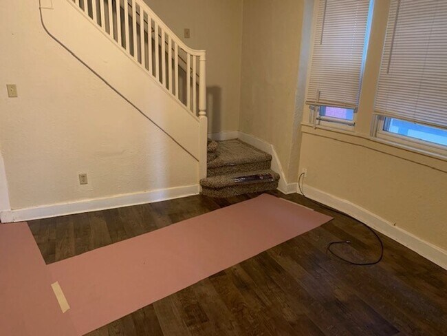 Foto del edificio - $1,200 Harrisburg 3 bedroom house for rent