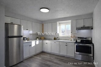 Building Photo - 8 Hillside Ln