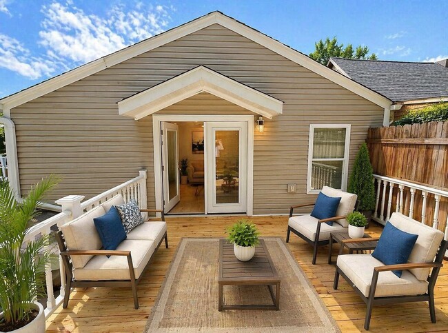 Photo - 635 Valley St House