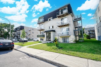 Building Photo - 411 Av. Copernic