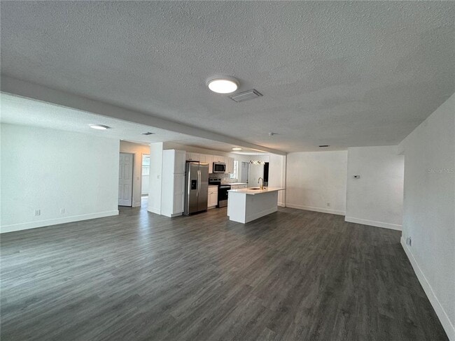 Foto del edificio - 1718 Palmer Ln