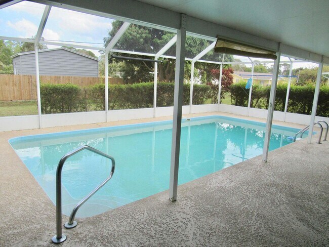 Foto del edificio - 5712 Shannon Dr