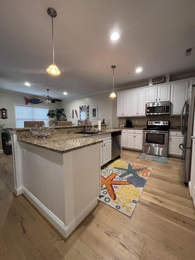 Building Photo - 108 Pelican Dr