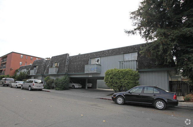 Building Photo - Clement Apartments