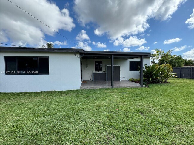 Foto del edificio - 8400 SW 46th St