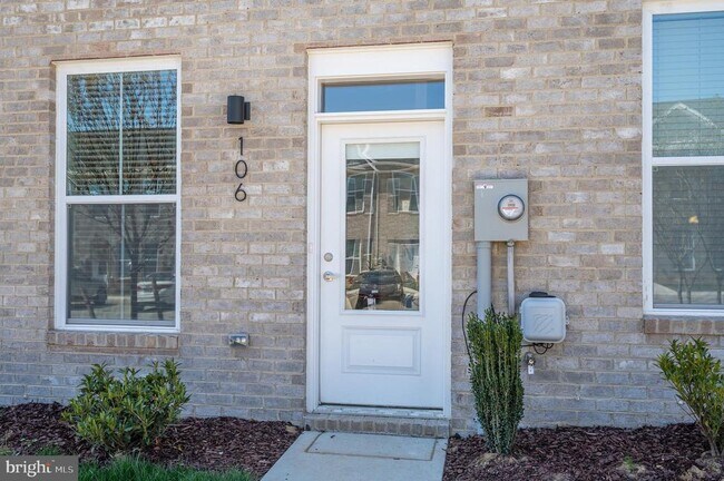 Building Photo - 42 Gust Ln