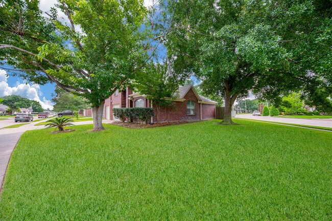 Building Photo - 20431 Apache Lake Dr