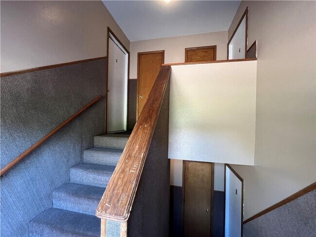 Foto del edificio - 779 S Main St