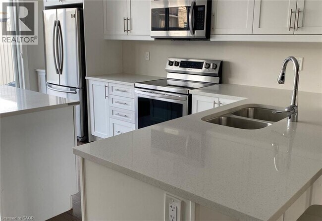 Building Photo - 16 Clarington Blvd