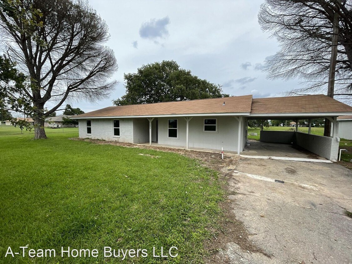 Primary Photo - 3 br, 2 bath House - 122 LBJ Ranch Rd