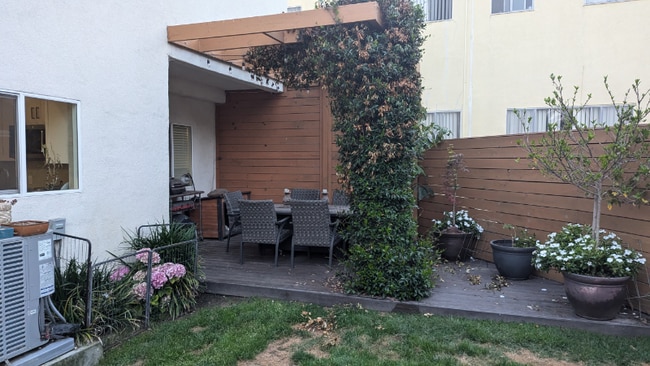 Foto del edificio - 308 N Francisca Ave