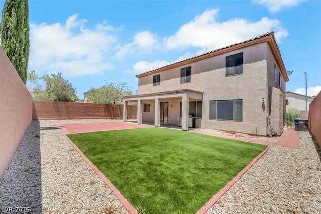 Building Photo - 2501 Bechamel Pl