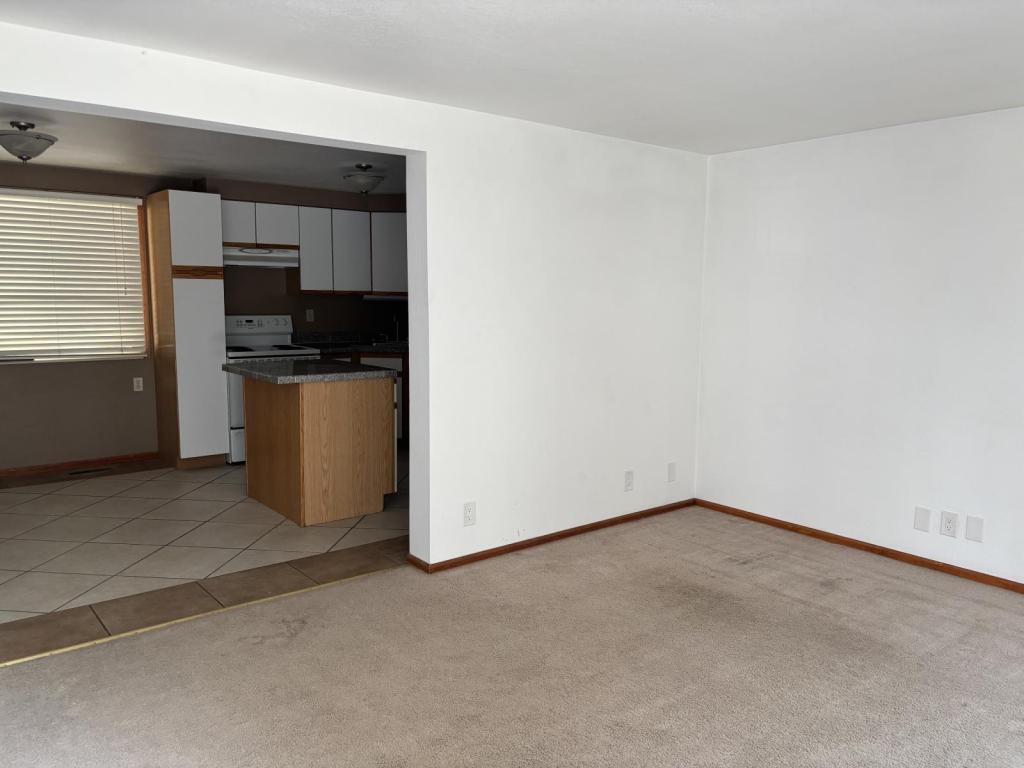 Building Photo - 1809 E G St