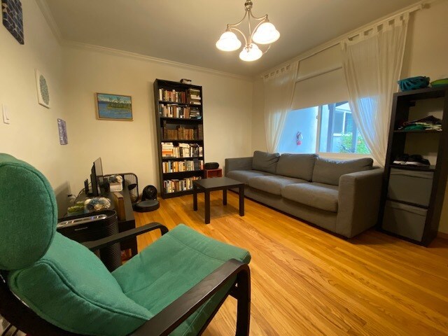 Foto del edificio - 907 Fremont Pl