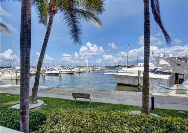 Foto del edificio - 804 E Windward Way