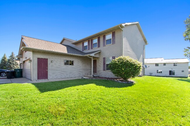 Foto del edificio - 1570 Cardinal Ln