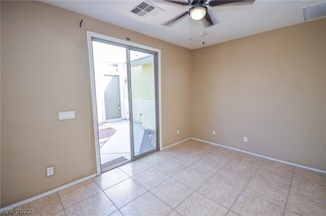 Foto del edificio - 8044 Slate Falls St