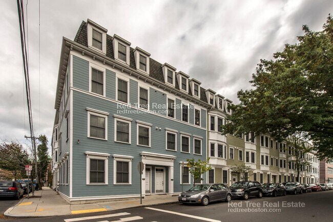 Building Photo - 111 2nd St