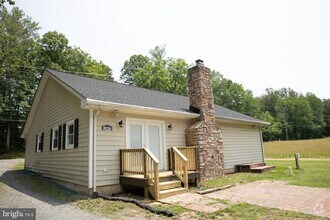 Building Photo - 1967 Mountain View Rd