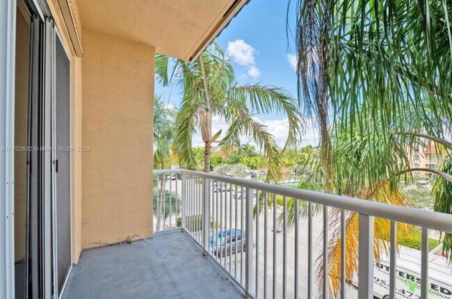 Foto del edificio - 2 bedroom in Dania FL 33004