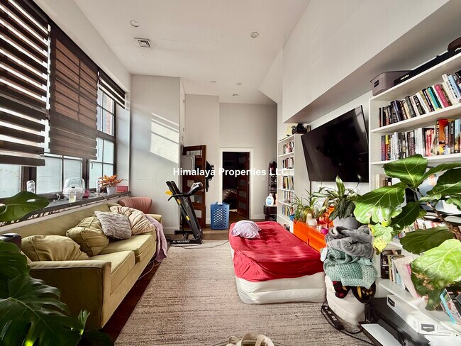 Foto del edificio - 407 Dudley St