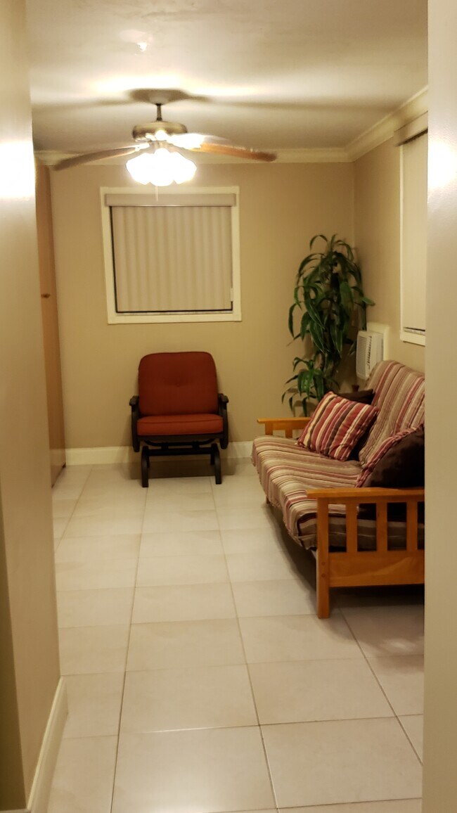 Foto del edificio - 9725 SW 85th St