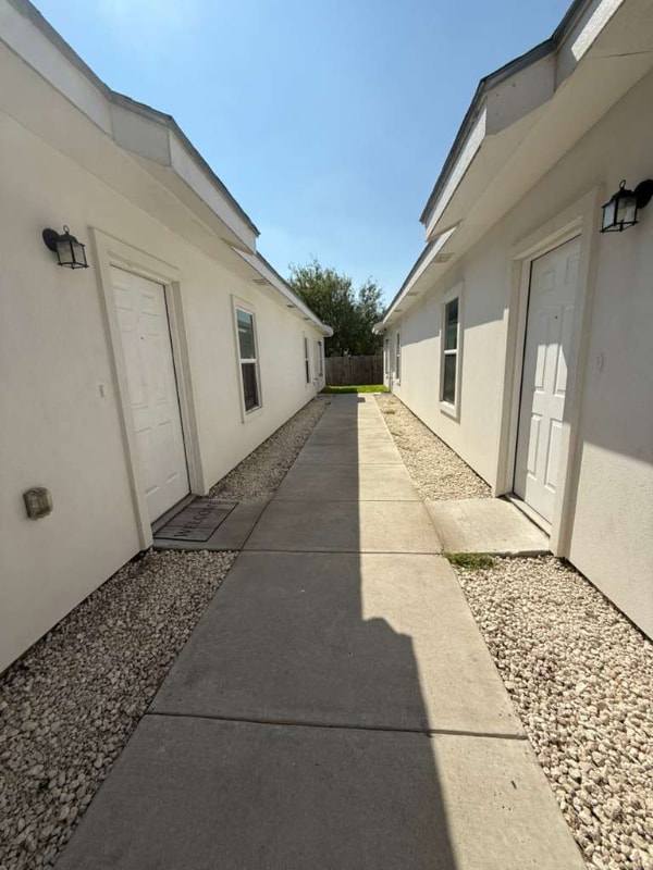 Building Photo - 1307 W Heritage Dr