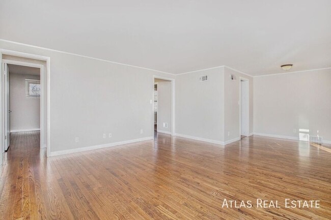 Foto del edificio - 7535 Briar St