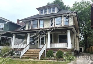 Building Photo - 10710 Clifton Blvd