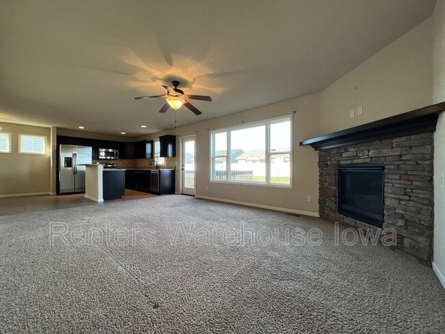 Building Photo - 9565 Red Sunset Ct