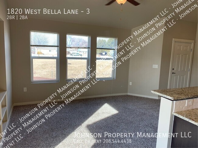 Foto del edificio - Great Nampa townhome style properties with...